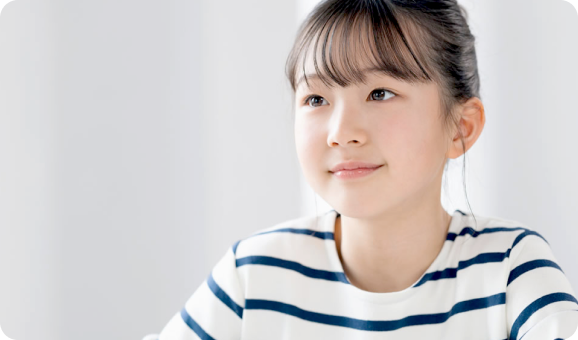 にっこり笑う女の子